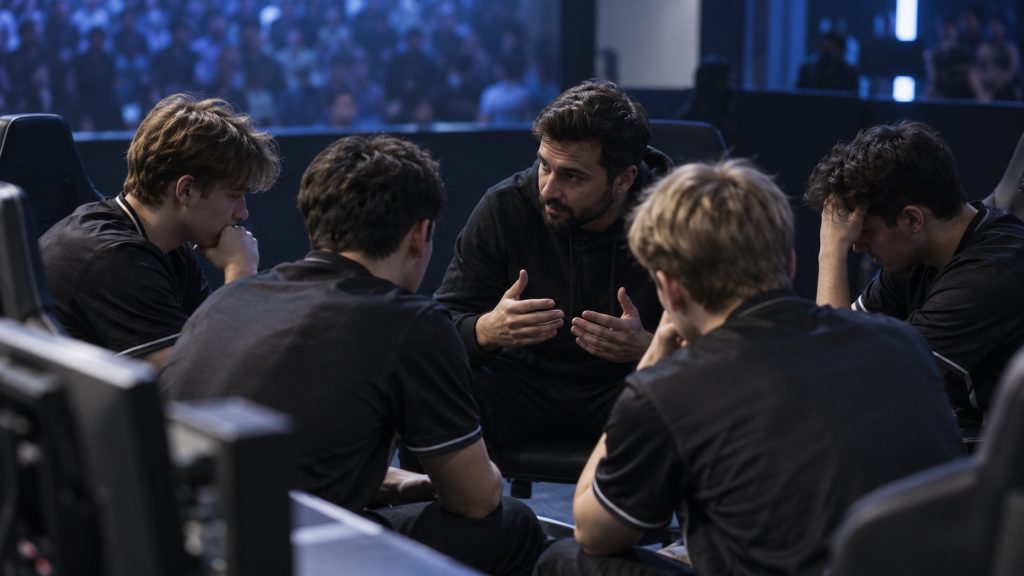 Counter-Strike teammates regroup and communicate between tournament maps